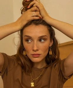 WELL DUNN Accessories NAVI MEDALLION PENDANT EARRINGS