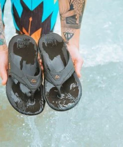 The Hula Hut All Men's Footwear Men's Reef One Flip Flop